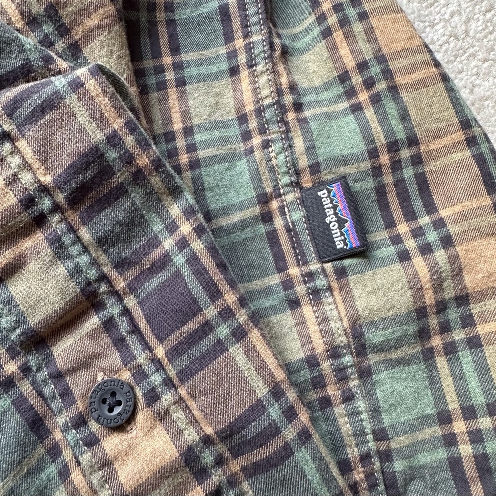 Patagonia Organic Cotton Long Sleeve Shirt - Picture 11 of 11